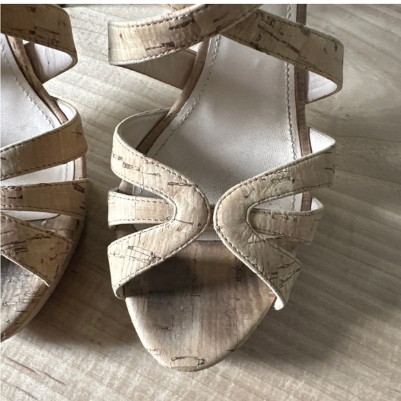 PRADA beige 40.5 9.5 open-toe strappy natural cork shoes - very pretty new $825 - Picture 3 of 6